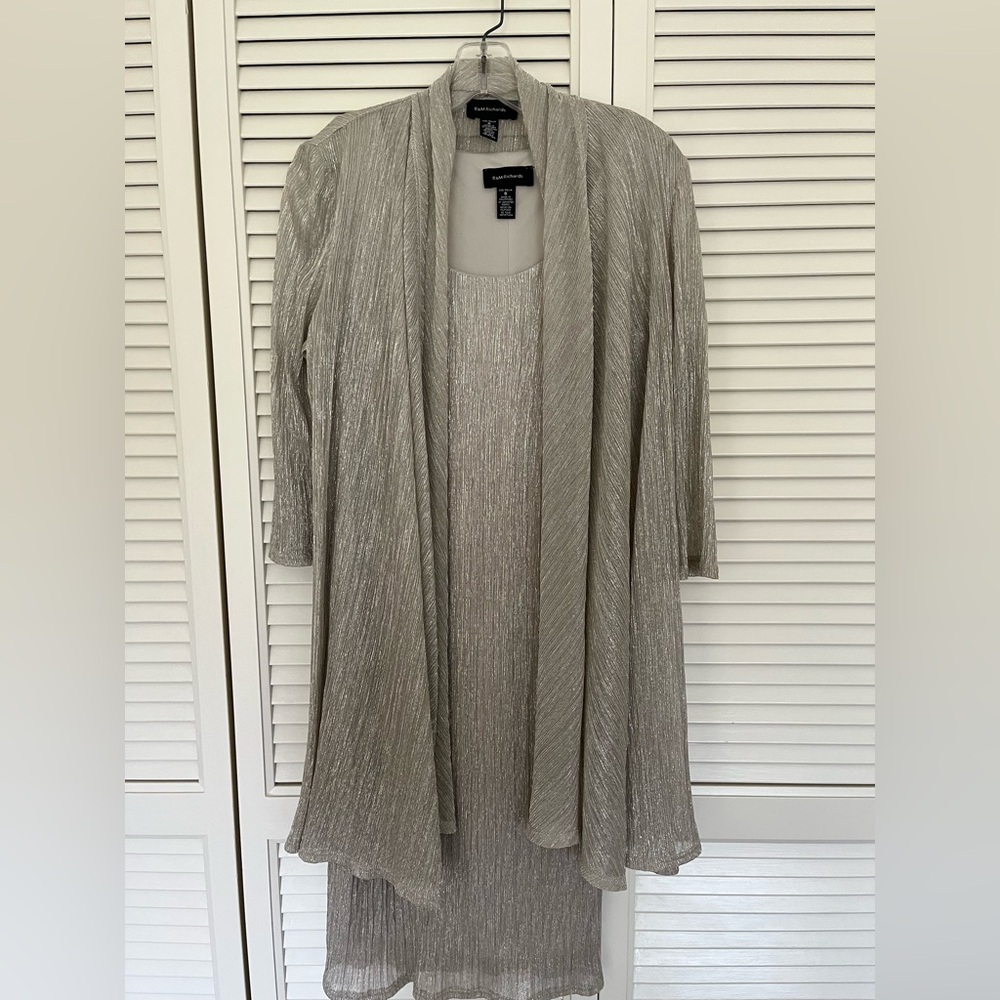 R&M Richard’s event dress. Silver shimmer size 8